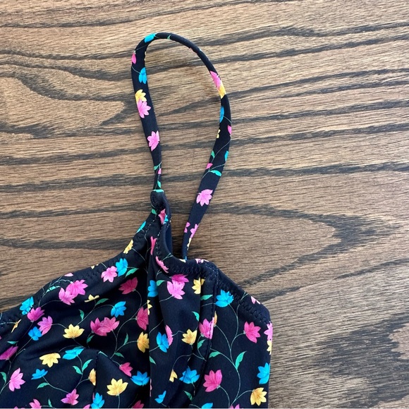 Solid & Striped Taylor One-Piece Swimsuit in Multi Floral Vines, NWT - Picture 8 of 16